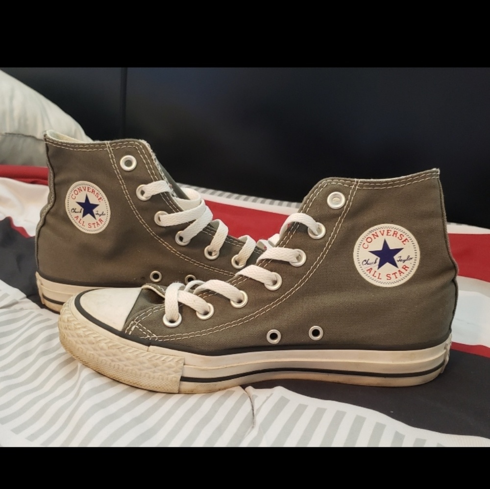 Grey high top Converse